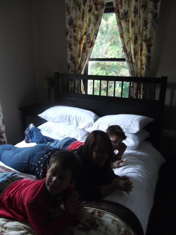 Derrylin Knockninny Country House & Marina חדר תמונה